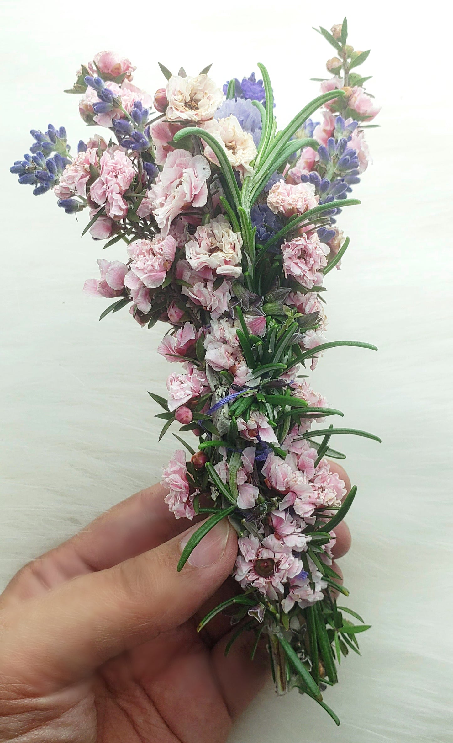 Floral Sage Smudge Wands - WITH FREEBIES!