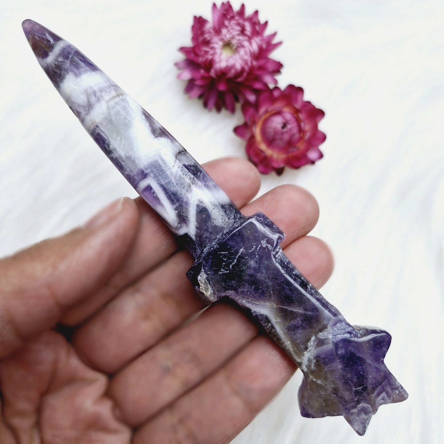 Cord Cutting Crystal Dagger - Chevron Amethyst