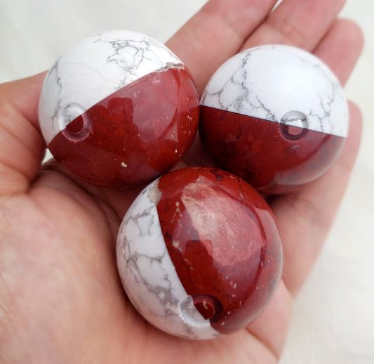 Pokémon Poké Ball - Red Jasper & Howlite